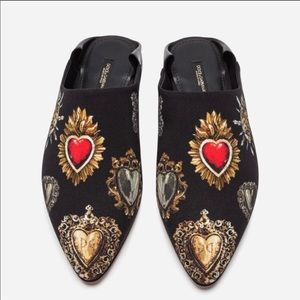 Dolce & Gabanna Zendaya hearts